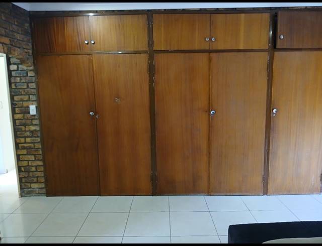 4 bed property to rent in RIDGEWAY